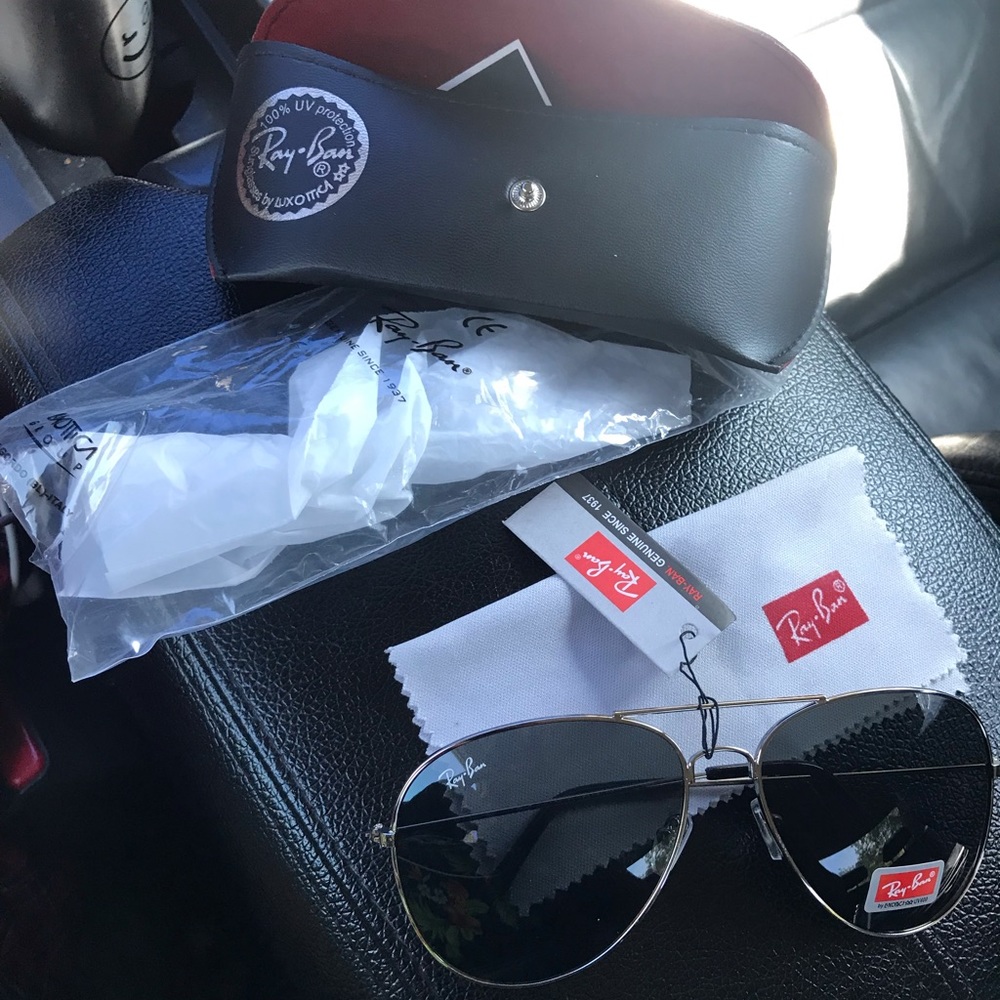 RAY BAN AVIATOR SHADES